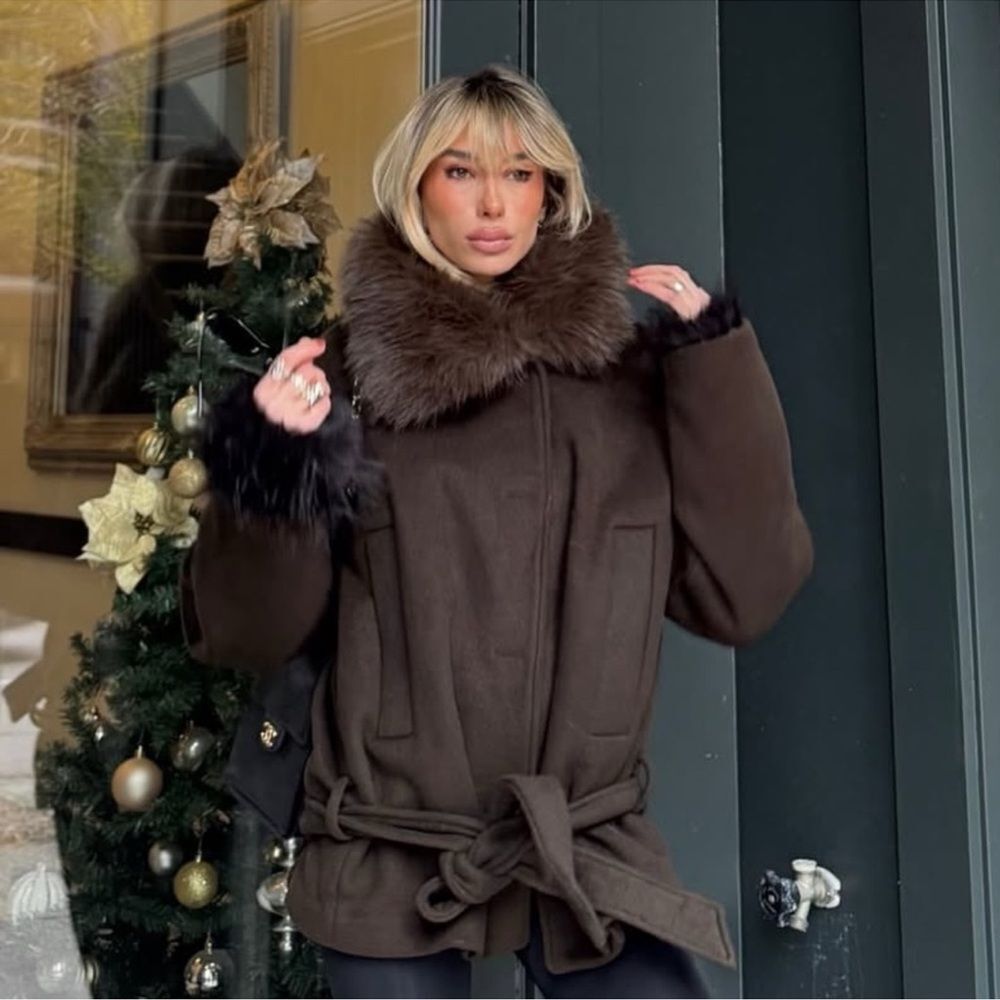 ZARA WOOL BLEND COAT WITH FAUX FUR COLLAR